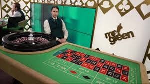মোবাইলে tk club হোমপেজ ব্রাউজিং দৃশ্য